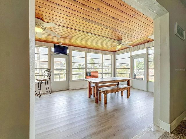 8723 HICKORYWOOD LANE, Tampa, FL 33615