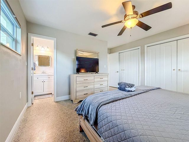 8723 HICKORYWOOD LANE, Tampa, FL 33615