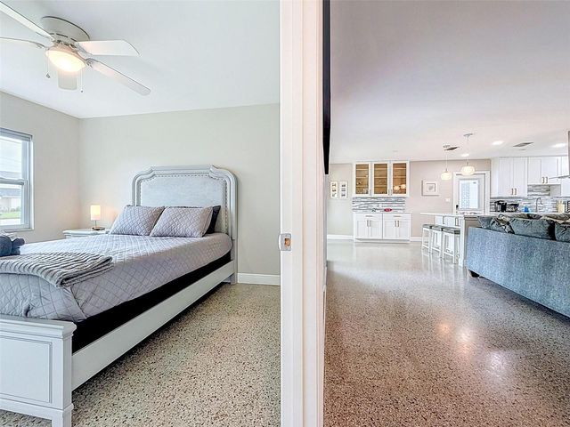 8723 HICKORYWOOD LANE, Tampa, FL 33615