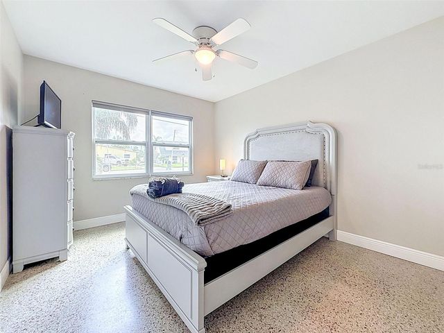 8723 HICKORYWOOD LANE, Tampa, FL 33615