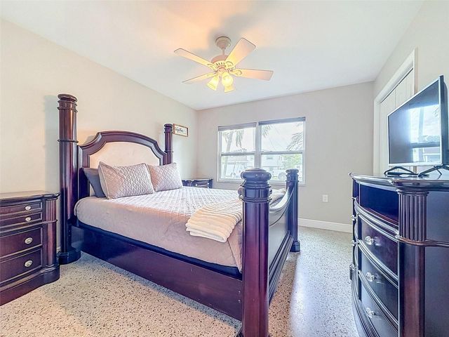 8723 HICKORYWOOD LANE, Tampa, FL 33615