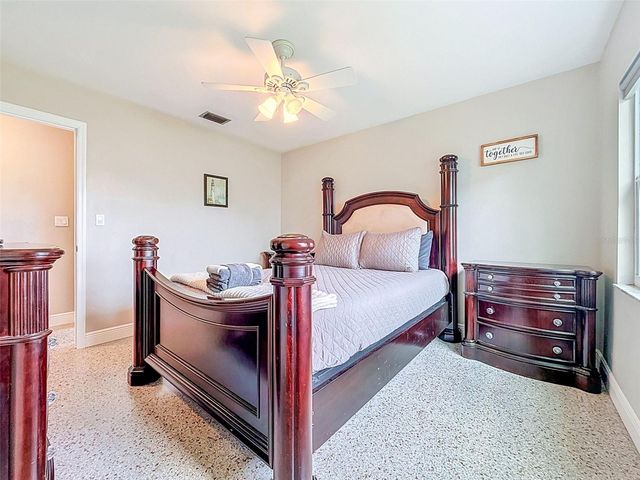 8723 HICKORYWOOD LANE, Tampa, FL 33615