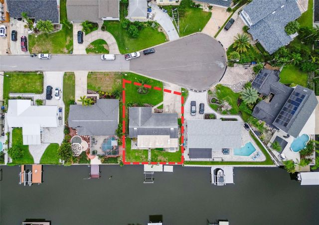 8723 HICKORYWOOD LANE, Tampa, FL 33615