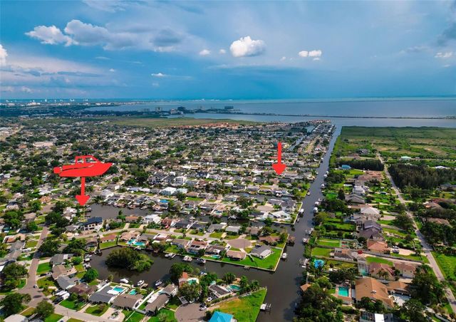 8723 HICKORYWOOD LANE, Tampa, FL 33615