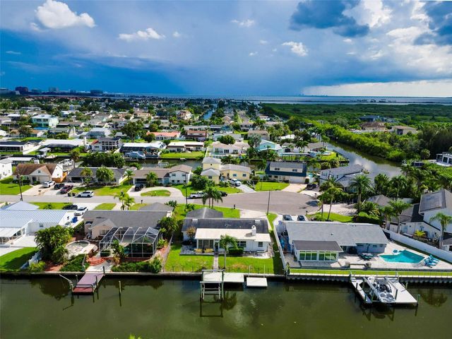 8723 HICKORYWOOD LANE, Tampa, FL 33615