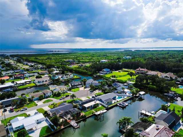 8723 HICKORYWOOD LANE, Tampa, FL 33615