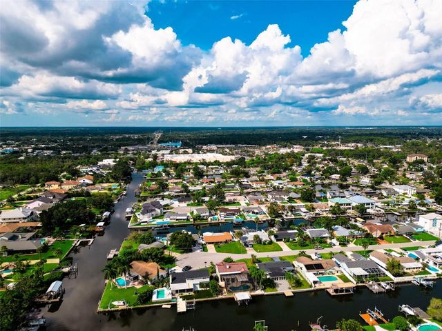 8723 HICKORYWOOD LANE, Tampa, FL 33615