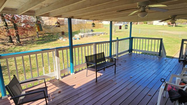 852 Tomahawk Court, Marshfield, MO 65706