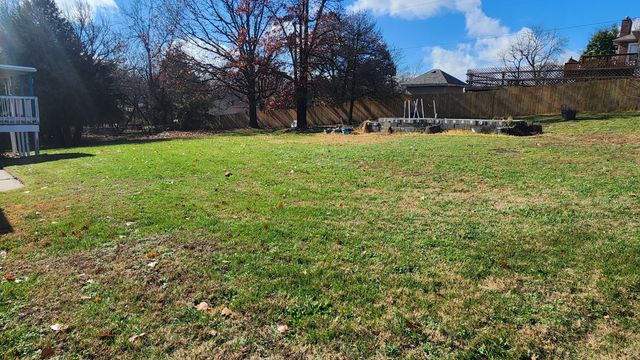 852 Tomahawk Court, Marshfield, MO 65706