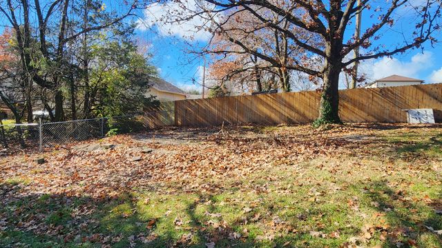 852 Tomahawk Court, Marshfield, MO 65706