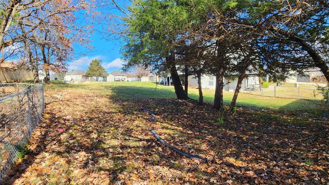 852 Tomahawk Court, Marshfield, MO 65706