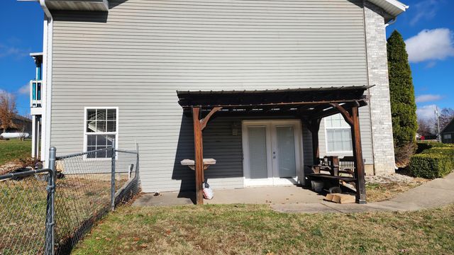 852 Tomahawk Court, Marshfield, MO 65706