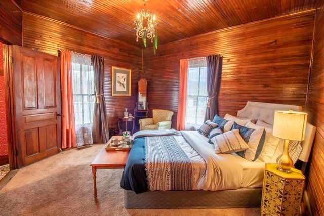 215 Bristol Avenue, Andrews, NC 28906