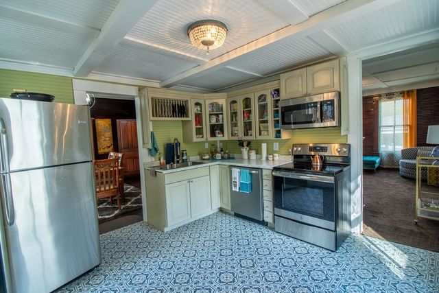 215 Bristol Avenue, Andrews, NC 28906