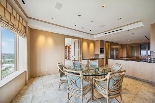 1100 Uptown Park Boulevard 234, Houston, TX 77056