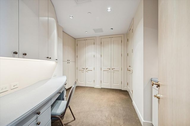 1100 Uptown Park Boulevard 234, Houston, TX 77056