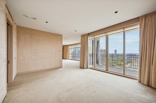 1100 Uptown Park Boulevard 234, Houston, TX 77056