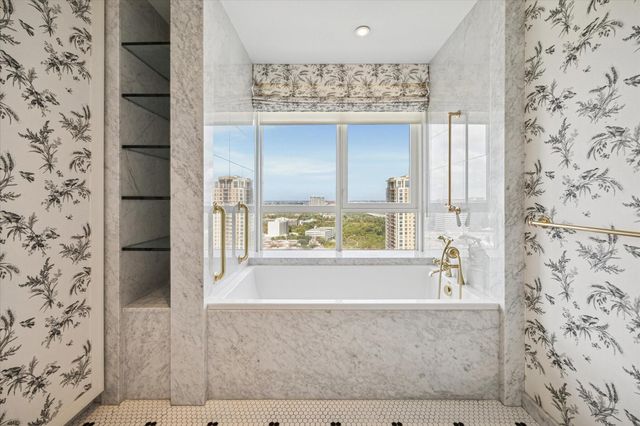 1100 Uptown Park Boulevard 234, Houston, TX 77056