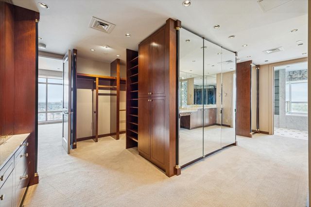 1100 Uptown Park Boulevard 234, Houston, TX 77056