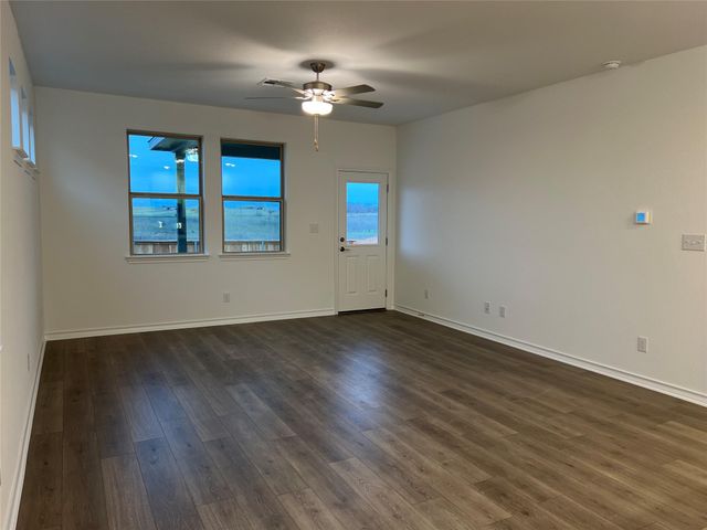 497 Papaya DR, Buda, TX 78610