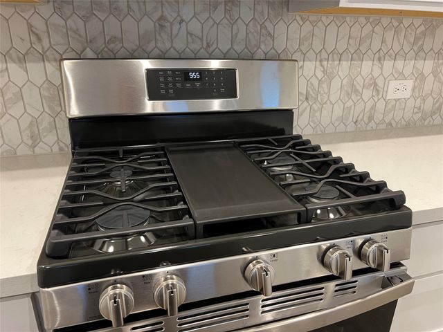 497 Papaya DR, Buda, TX 78610