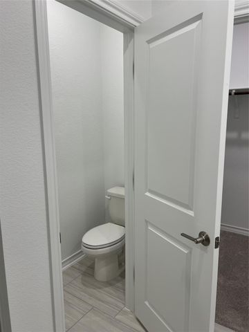 497 Papaya DR, Buda, TX 78610