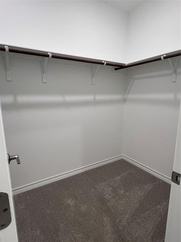 497 Papaya DR, Buda, TX 78610