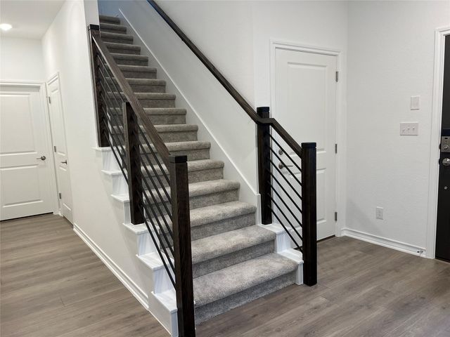 497 Papaya DR, Buda, TX 78610