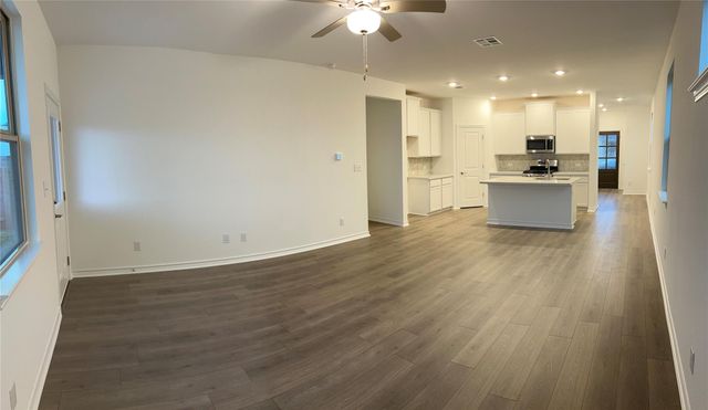 497 Papaya DR, Buda, TX 78610