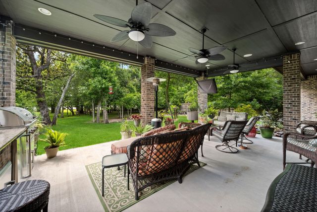 28403 Mendecino Glen Lane, Huffman, TX 77336