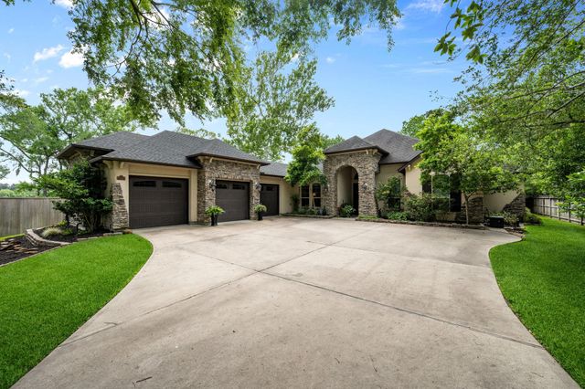 28403 Mendecino Glen Lane, Huffman, TX 77336