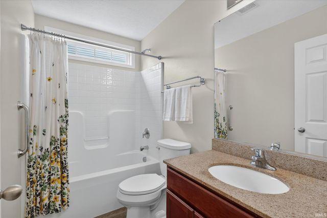 51740 Melwood Court, South Bend, IN 46628