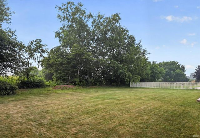 51740 Melwood Court, South Bend, IN 46628