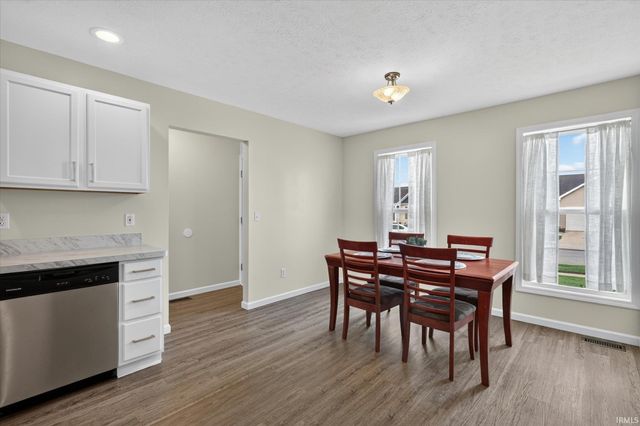 51740 Melwood Court, South Bend, IN 46628