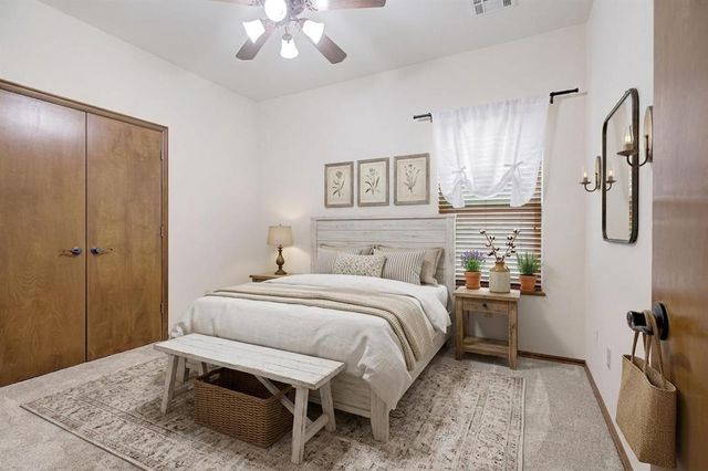 4315 Gallant Fox Drive, Edmond, OK 73025