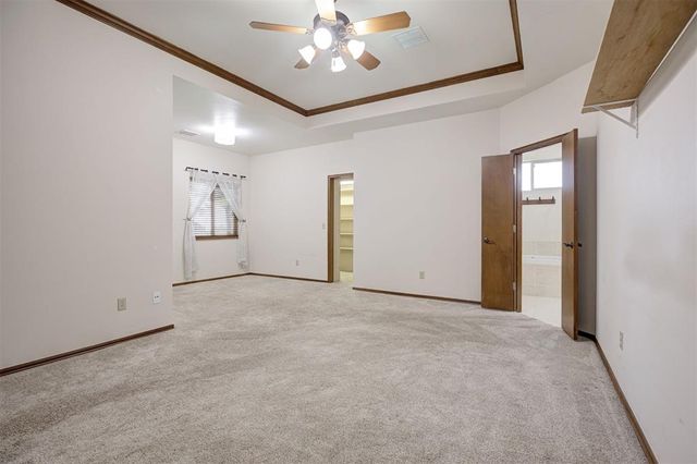 4315 Gallant Fox Drive, Edmond, OK 73025