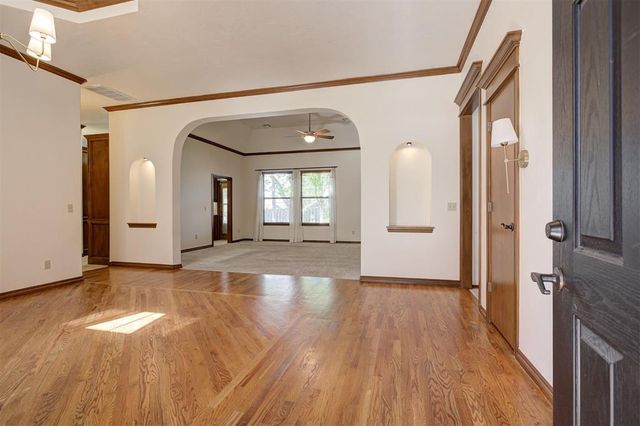 4315 Gallant Fox Drive, Edmond, OK 73025
