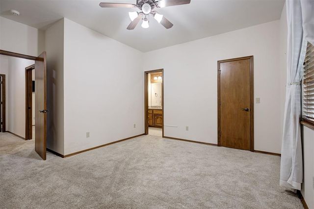 4315 Gallant Fox Drive, Edmond, OK 73025