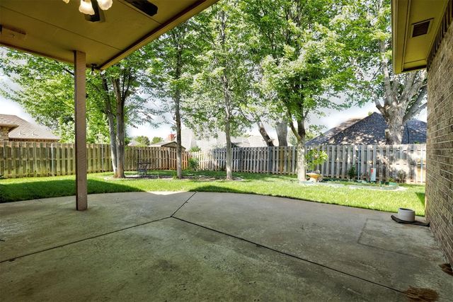 4315 Gallant Fox Drive, Edmond, OK 73025