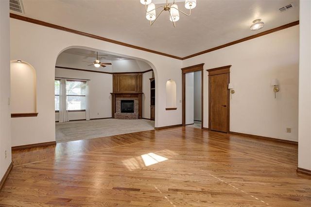 4315 Gallant Fox Drive, Edmond, OK 73025