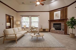 4315 Gallant Fox Drive, Edmond, OK 73025