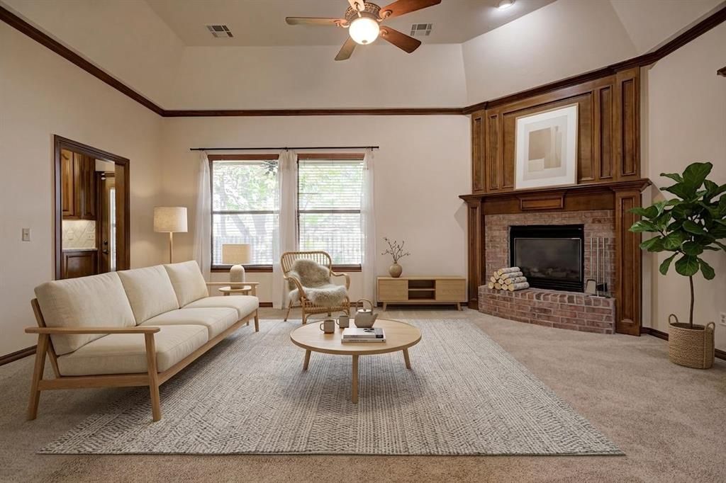 4315 Gallant Fox Drive, Edmond, OK 73025