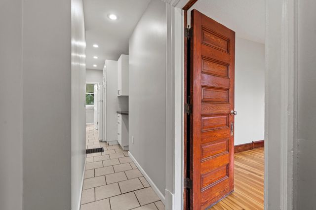 1632 Englewood Avenue, Saint Paul, MN 55104