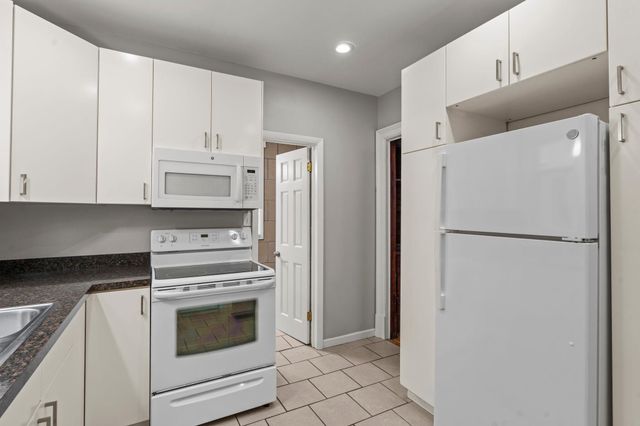 1632 Englewood Avenue, Saint Paul, MN 55104