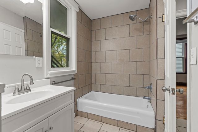 1632 Englewood Avenue, Saint Paul, MN 55104