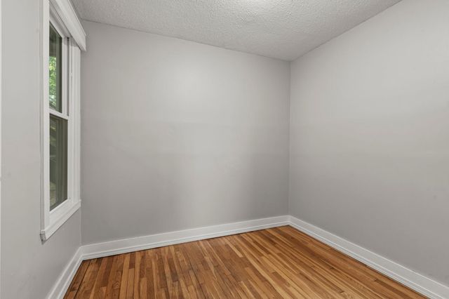 1632 Englewood Avenue, Saint Paul, MN 55104