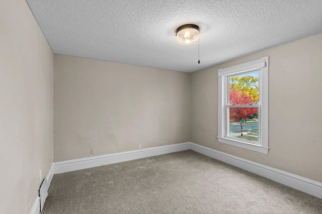 1632 Englewood Avenue, Saint Paul, MN 55104