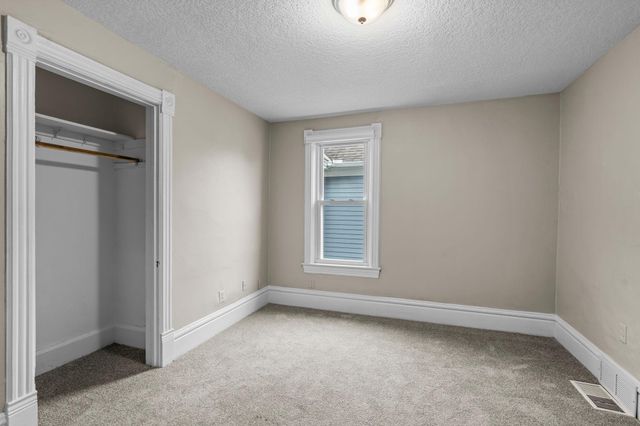 1632 Englewood Avenue, Saint Paul, MN 55104