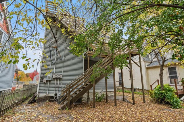 1632 Englewood Avenue, Saint Paul, MN 55104