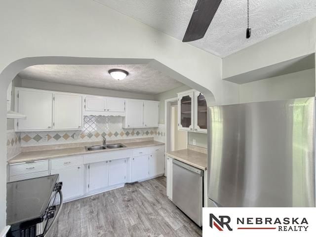 6036 Walnut Street, Omaha, NE 68106
